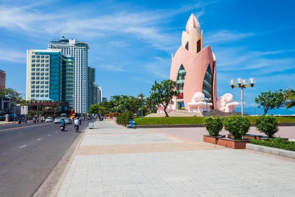 Den Long Do Hotel Nha Trang Buitenkant foto