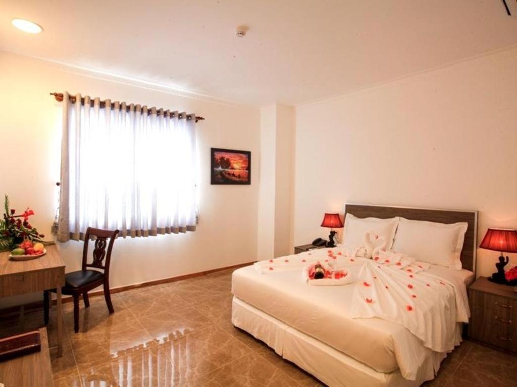 Den Long Do Hotel Nha Trang Buitenkant foto