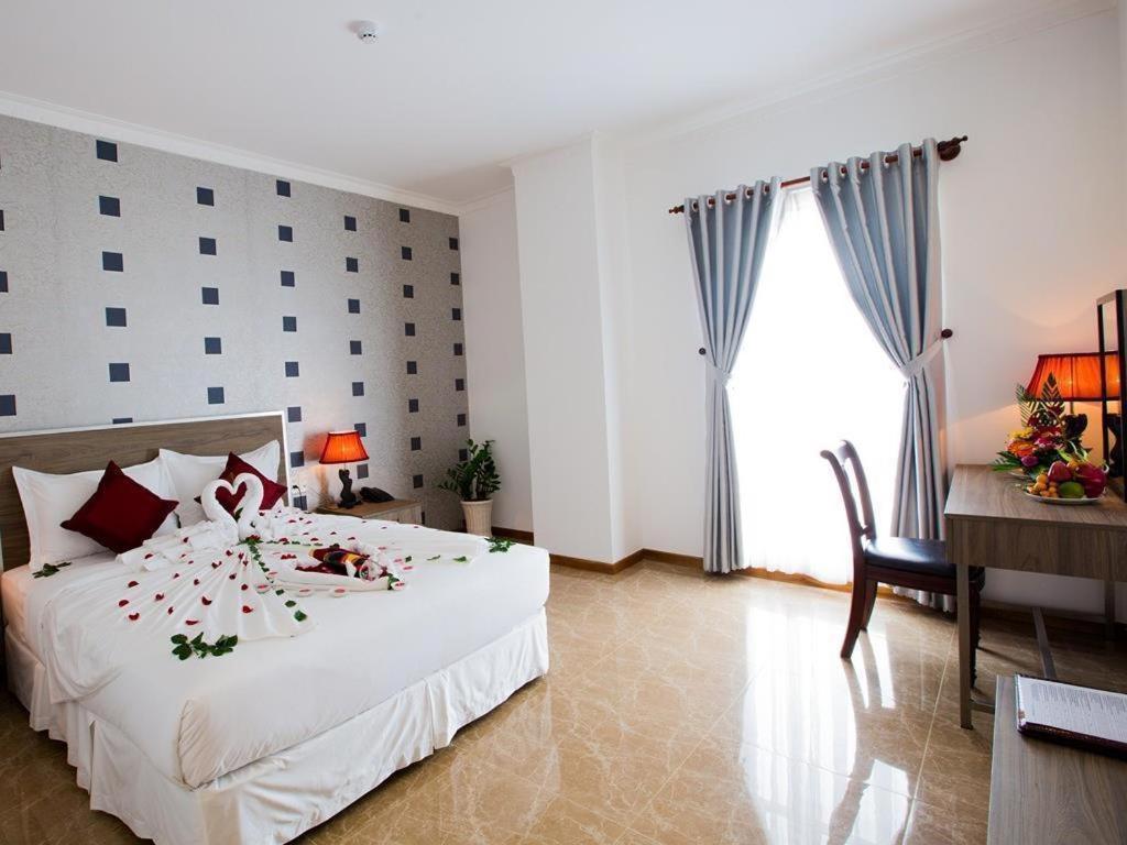 Den Long Do Hotel Nha Trang Buitenkant foto