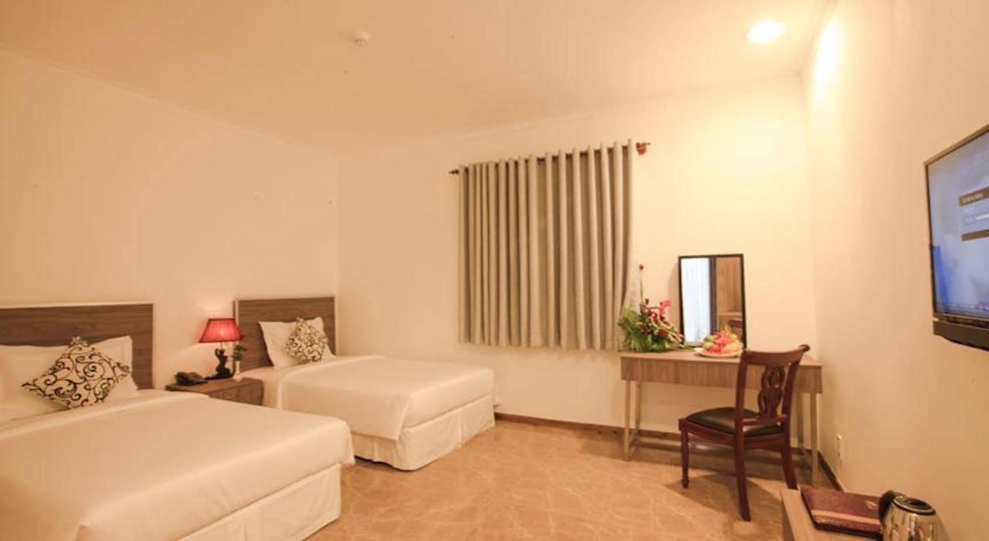 Den Long Do Hotel Nha Trang Buitenkant foto
