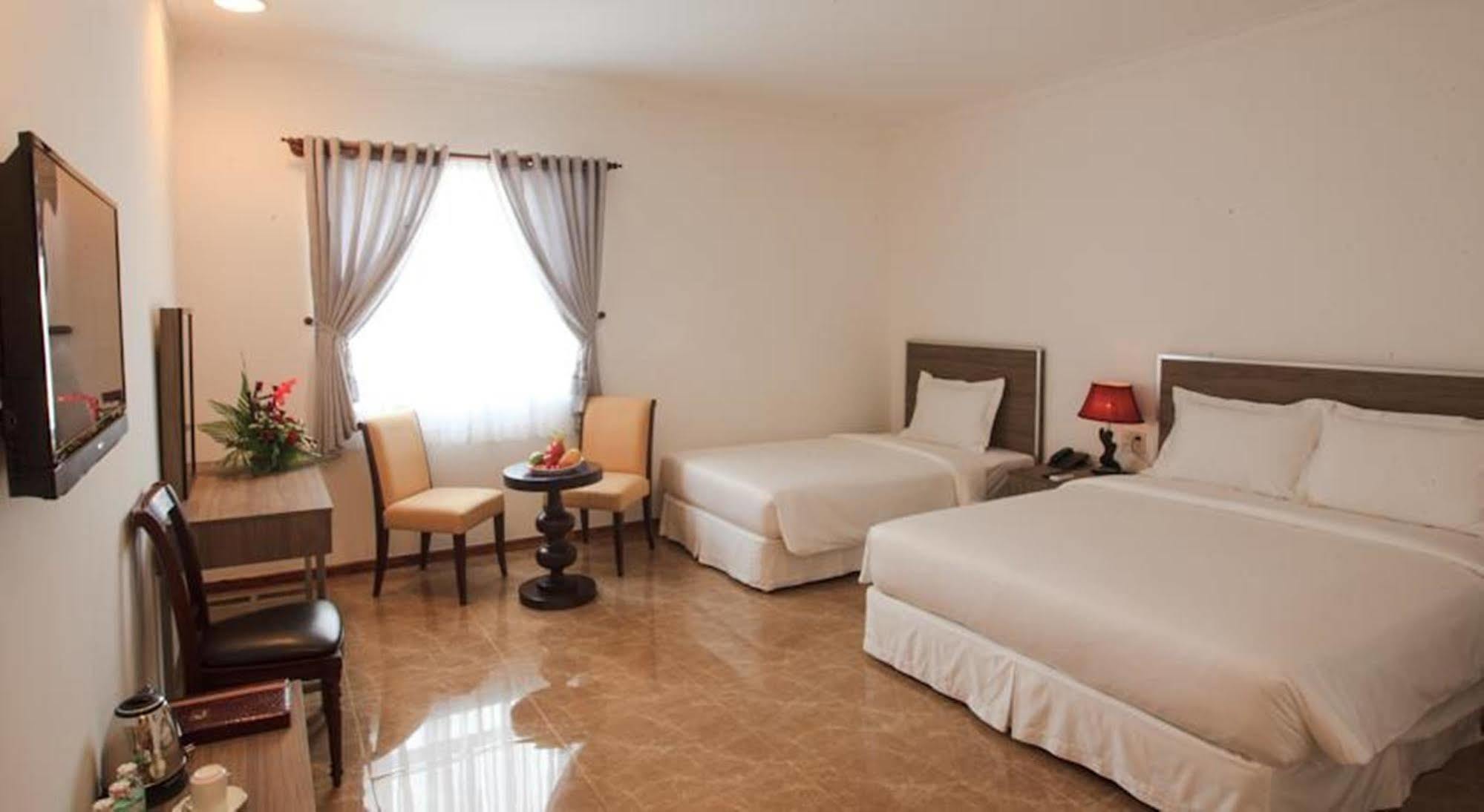 Den Long Do Hotel Nha Trang Buitenkant foto